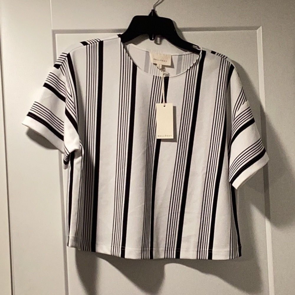 NWT Melloday Size M White/Black Striped Boxy Blouse